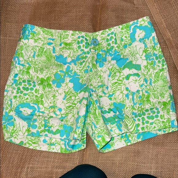EUC Lilly Pulitzer Callahan Shorts - Picture 1 of 4